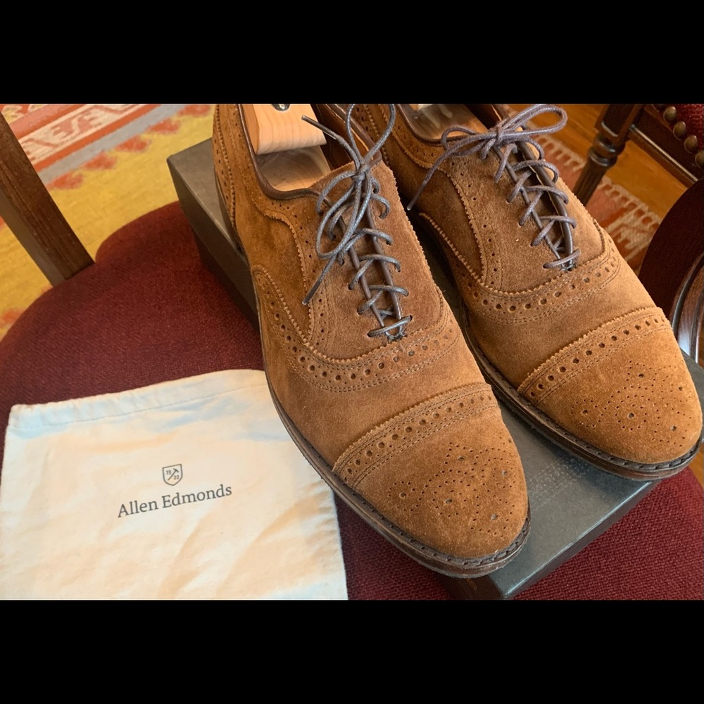 Allen Edmonds 11.5D Suede Strand